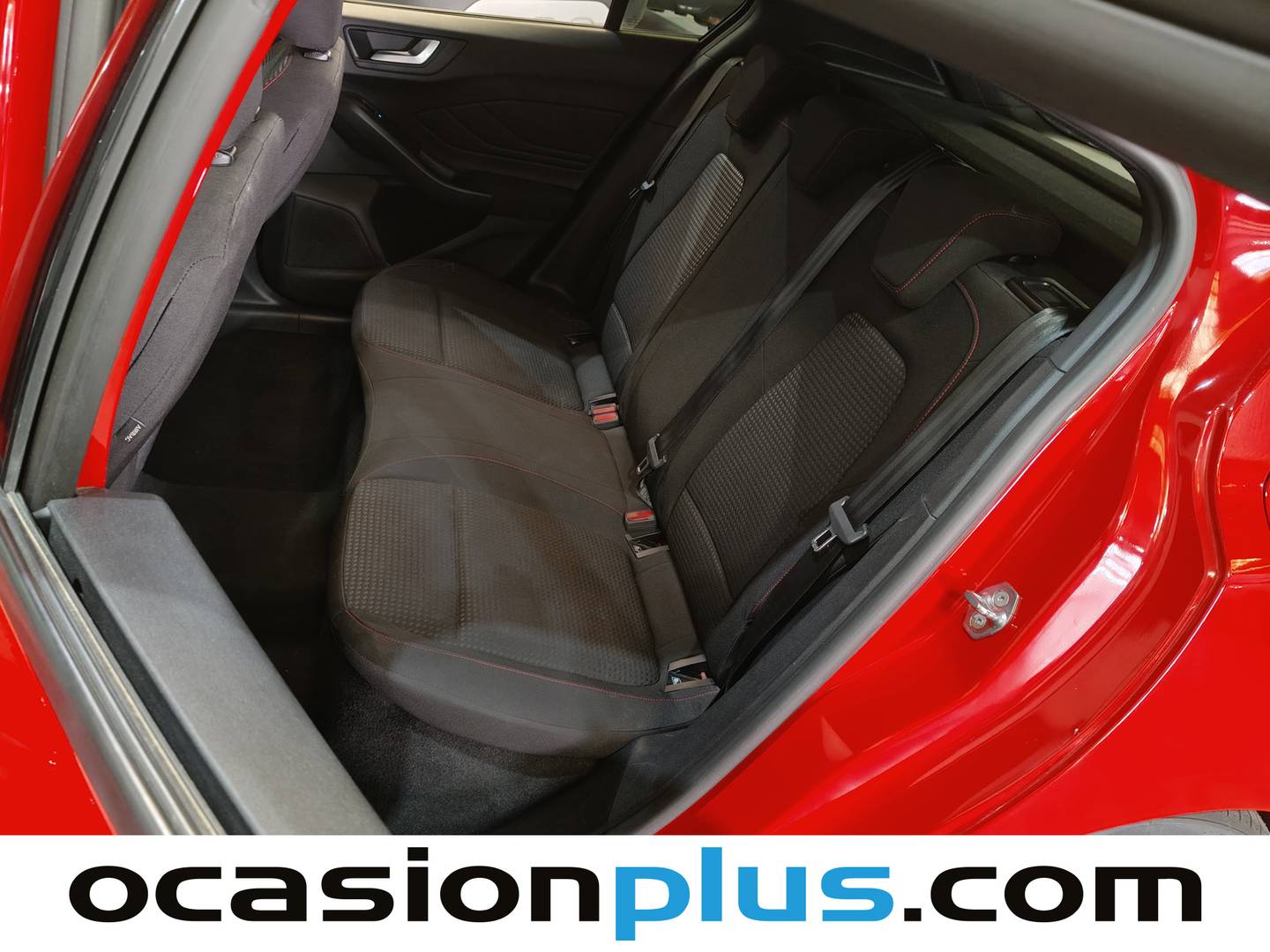 Foto asientos traseros Ford Focus Ford Focus 1.0 Ecoboost MHEV ST-Line Auto (155 CV)