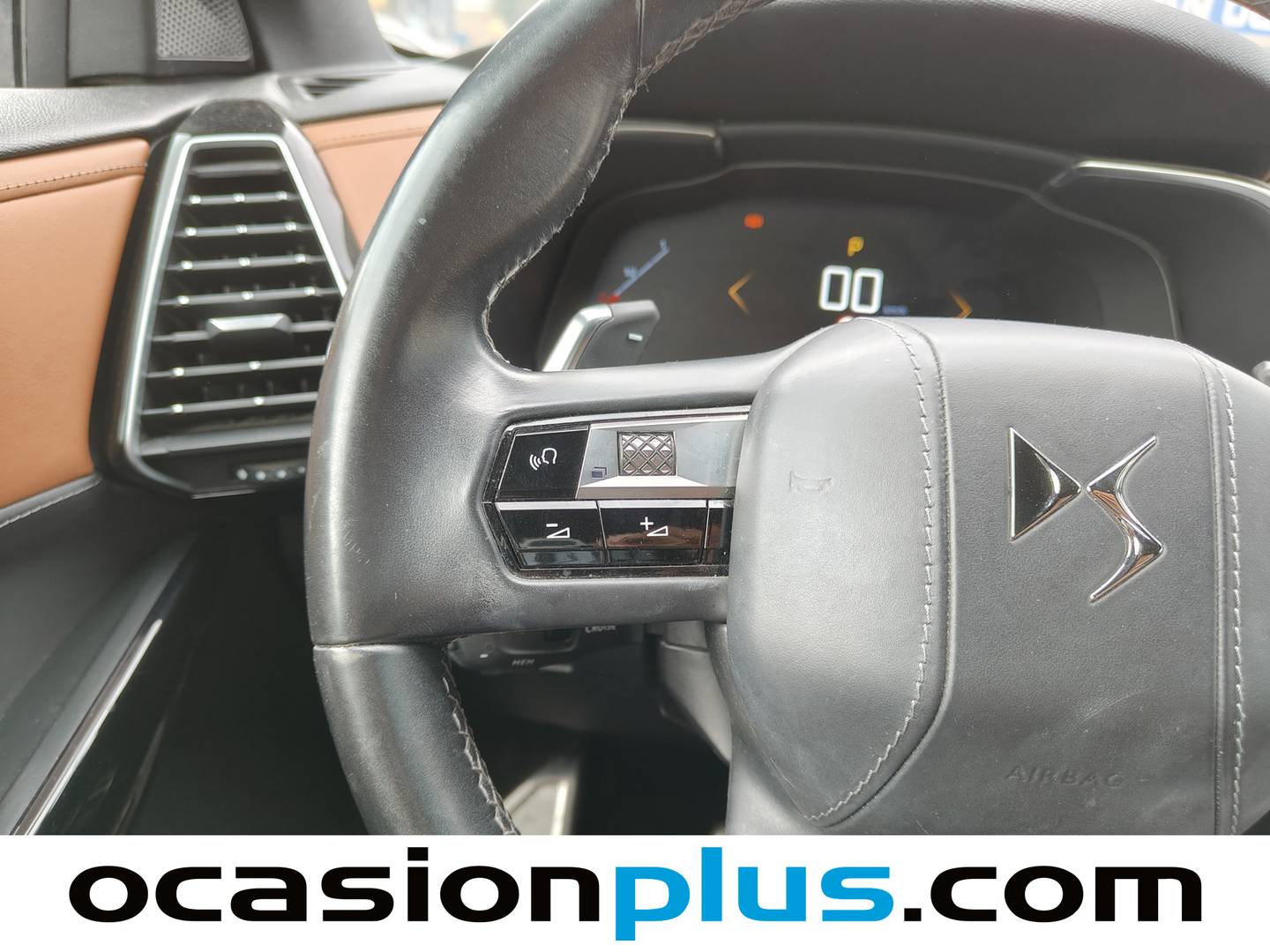 Foto DS DS 7 Crossback DS DS7 Crossback PureTech 180 Grand Chic Auto (180 CV)