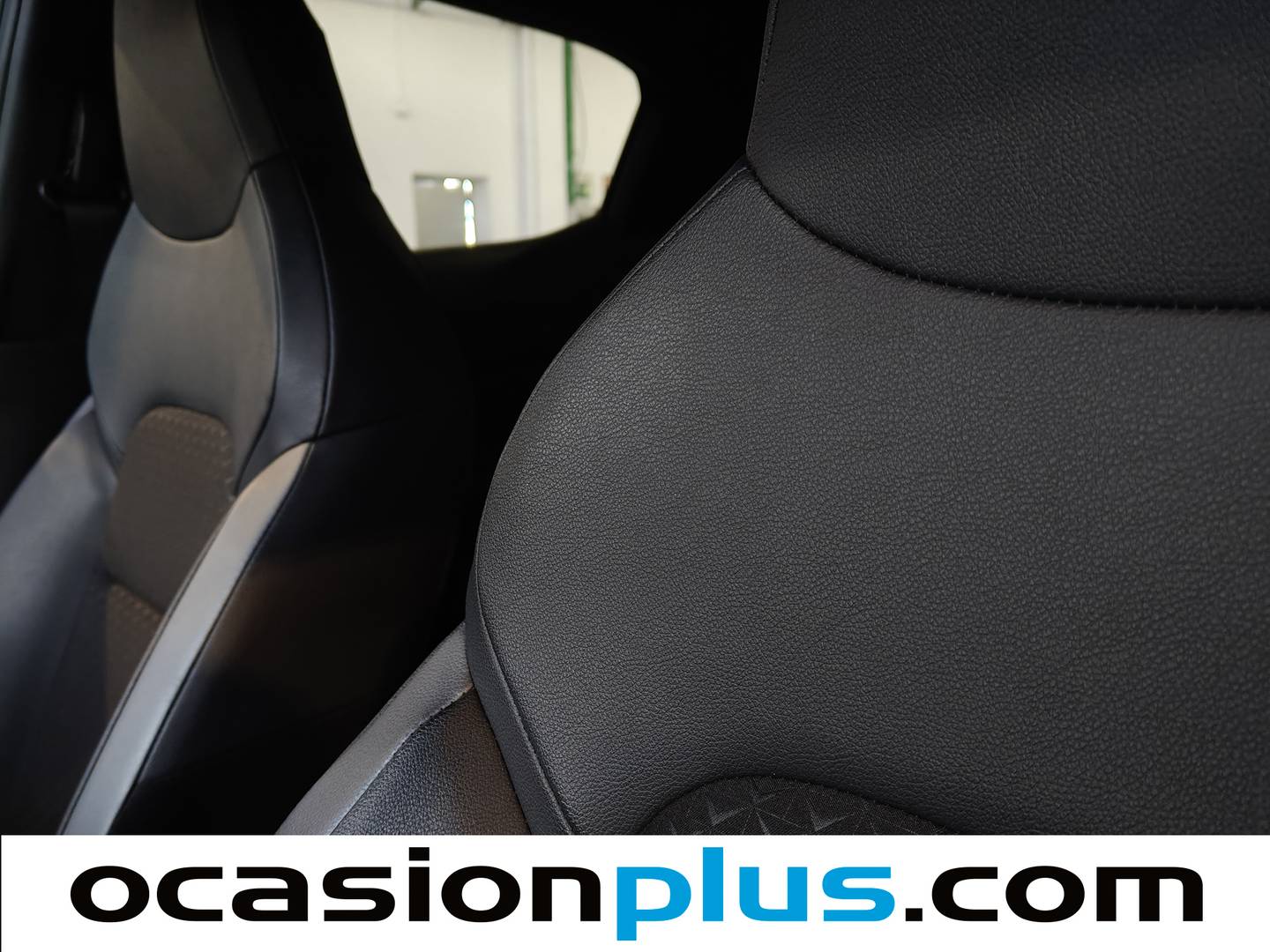 Extras y acabados del Nissan JUKE Nissan Juke DIG-T N-Connecta 4x2 DCT (114 CV)