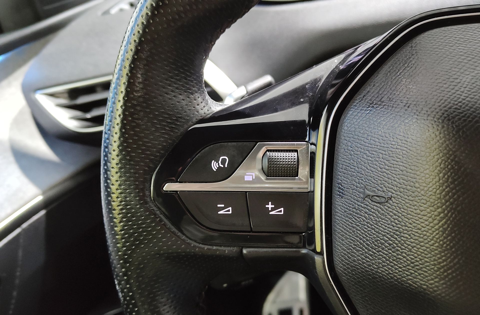 Peugeot 3008 PureTech 130 GT EAT8 - foto 31