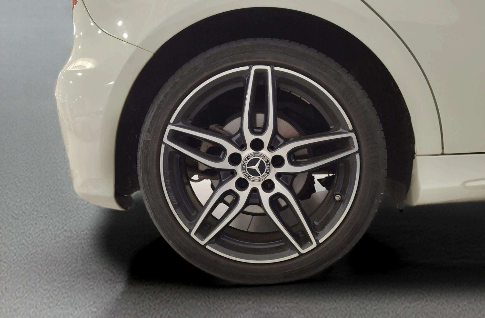 Mercedes-Benz Clase A 200 d Paquete AMG - foto 45