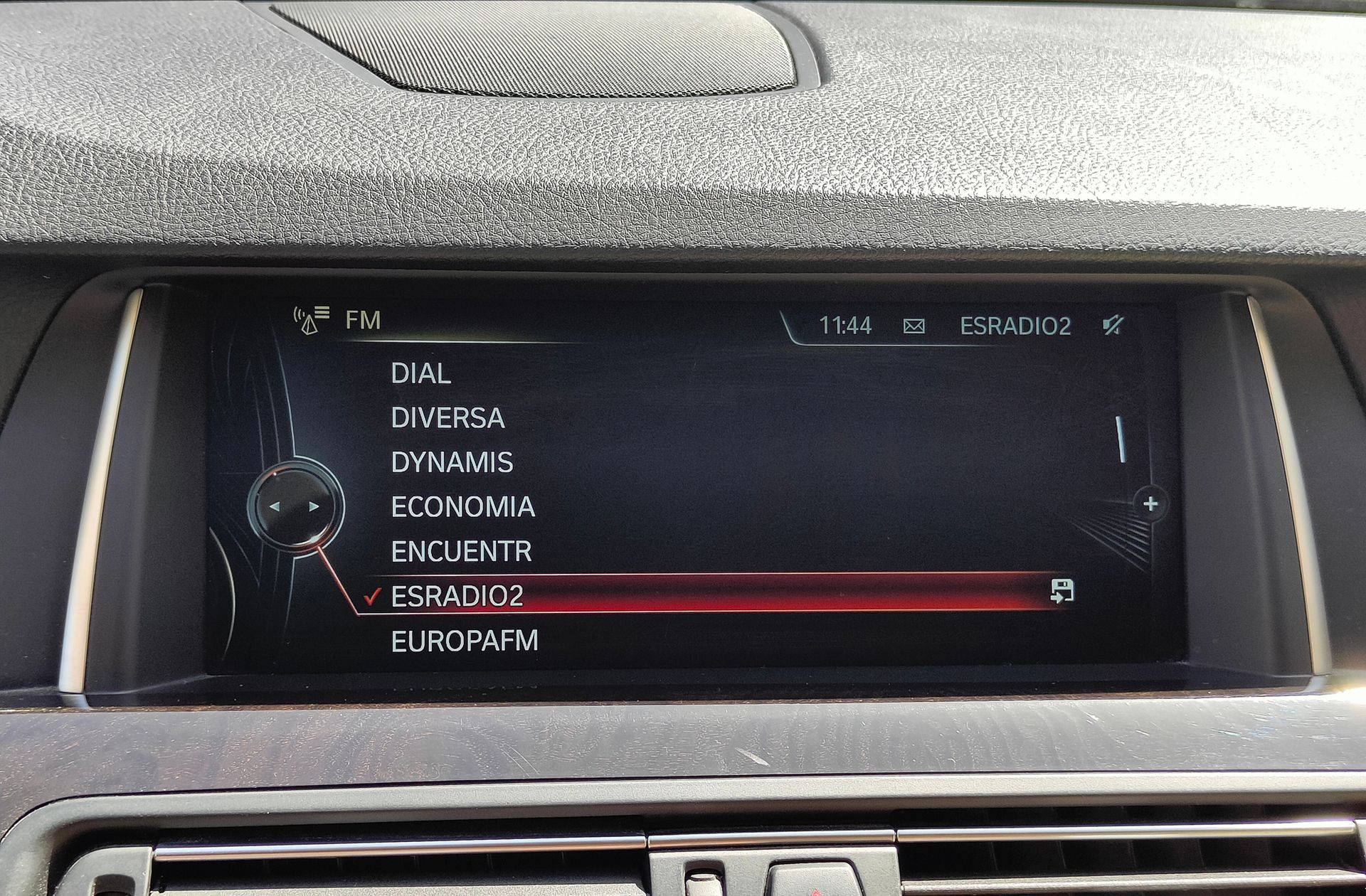 BMW Serie 5 528i - foto 37