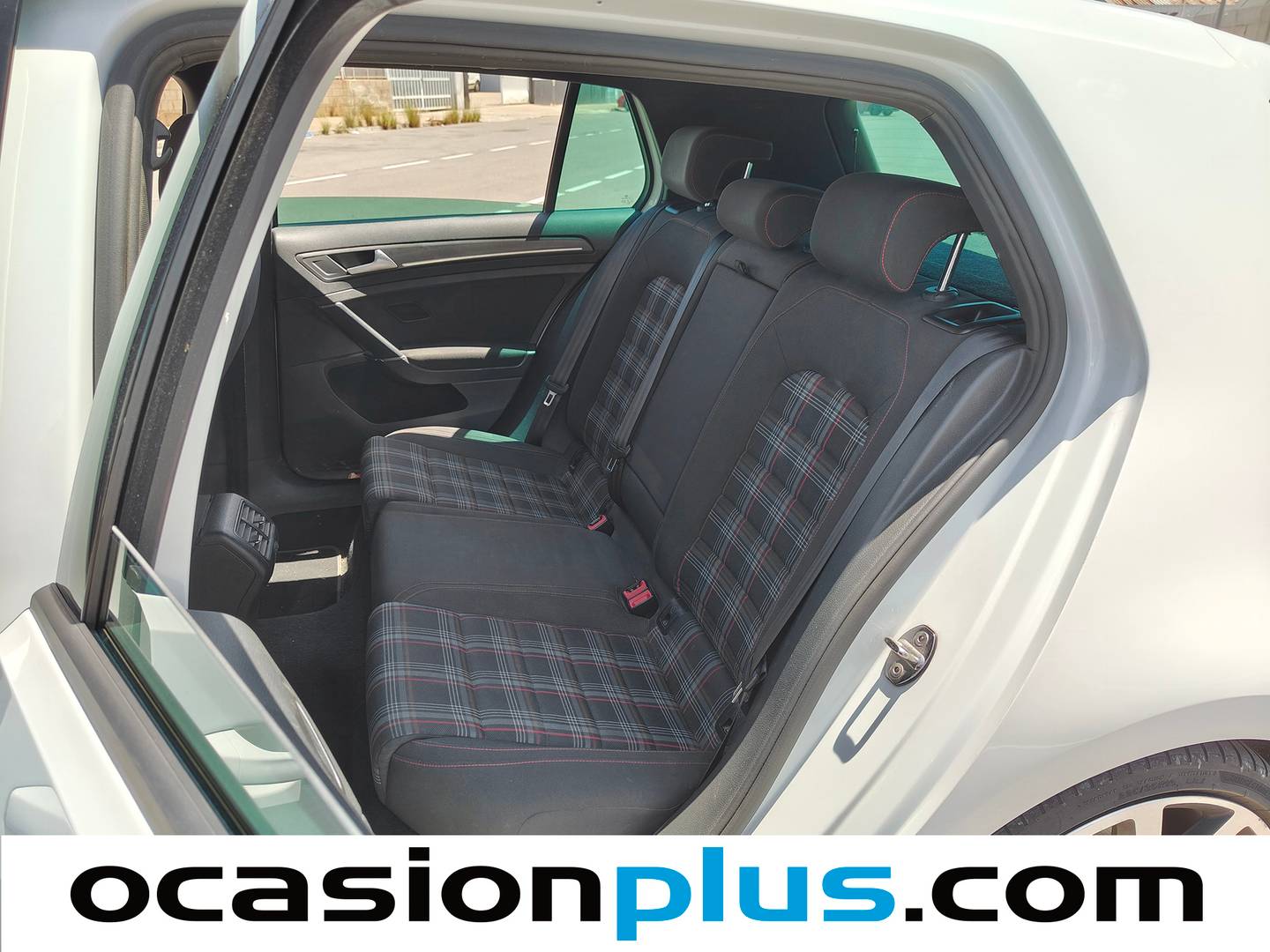 Foto asientos traseros Volkswagen Golf Volkswagen Golf GTI 2.0 TSI (230 CV) DSG