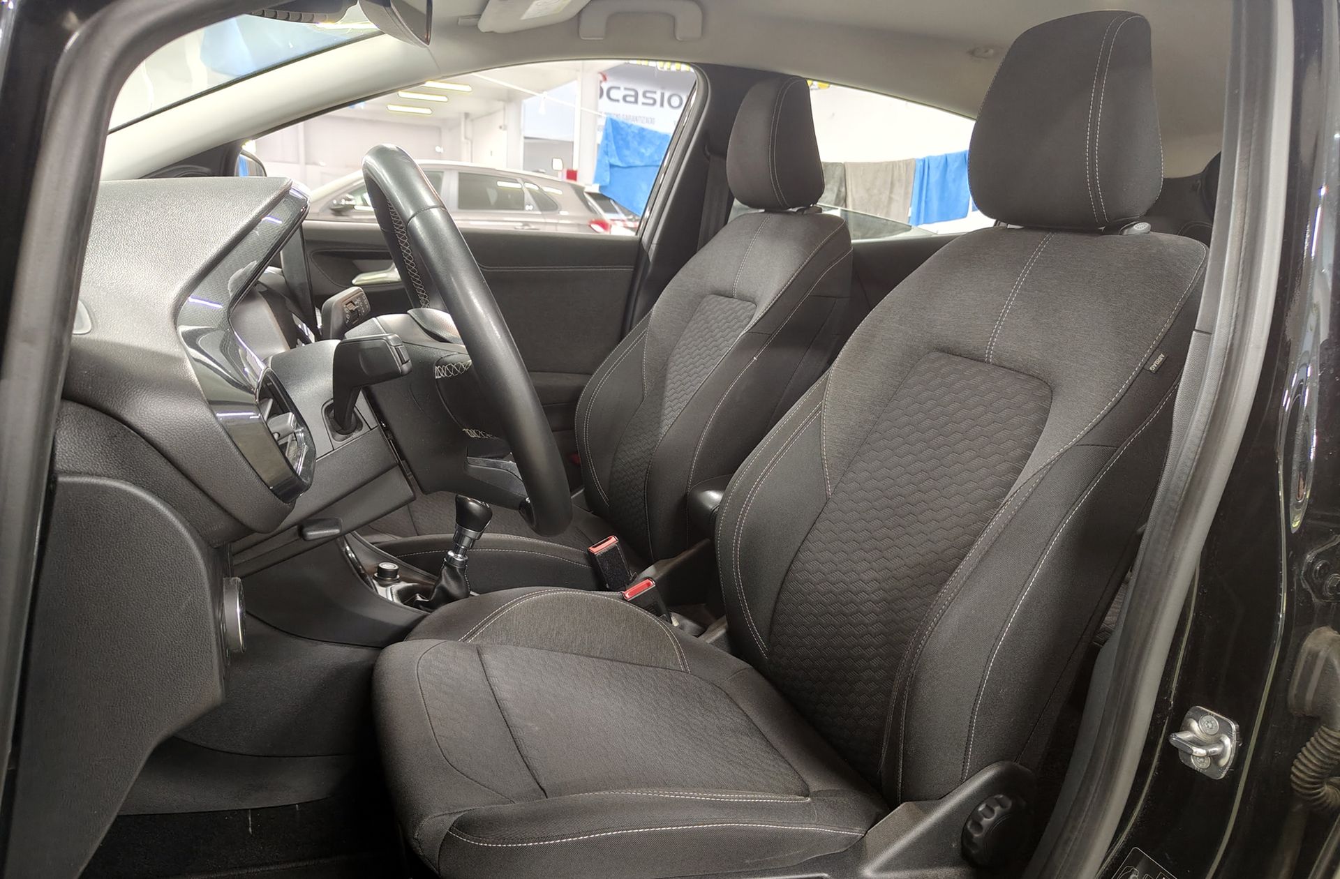 Ford Puma 1.0 EcoBoost MHEV Titanium Design - foto 10