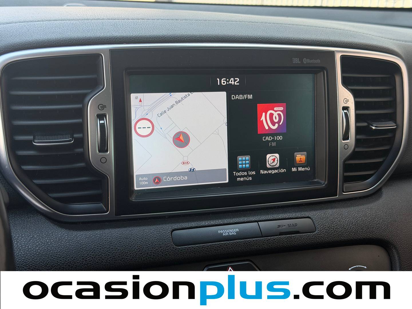 Equipamiento del KIA SPORTAGE KIA SPORTAGE 2.0 CRDi VGT Tech 4x2 (136 CV)