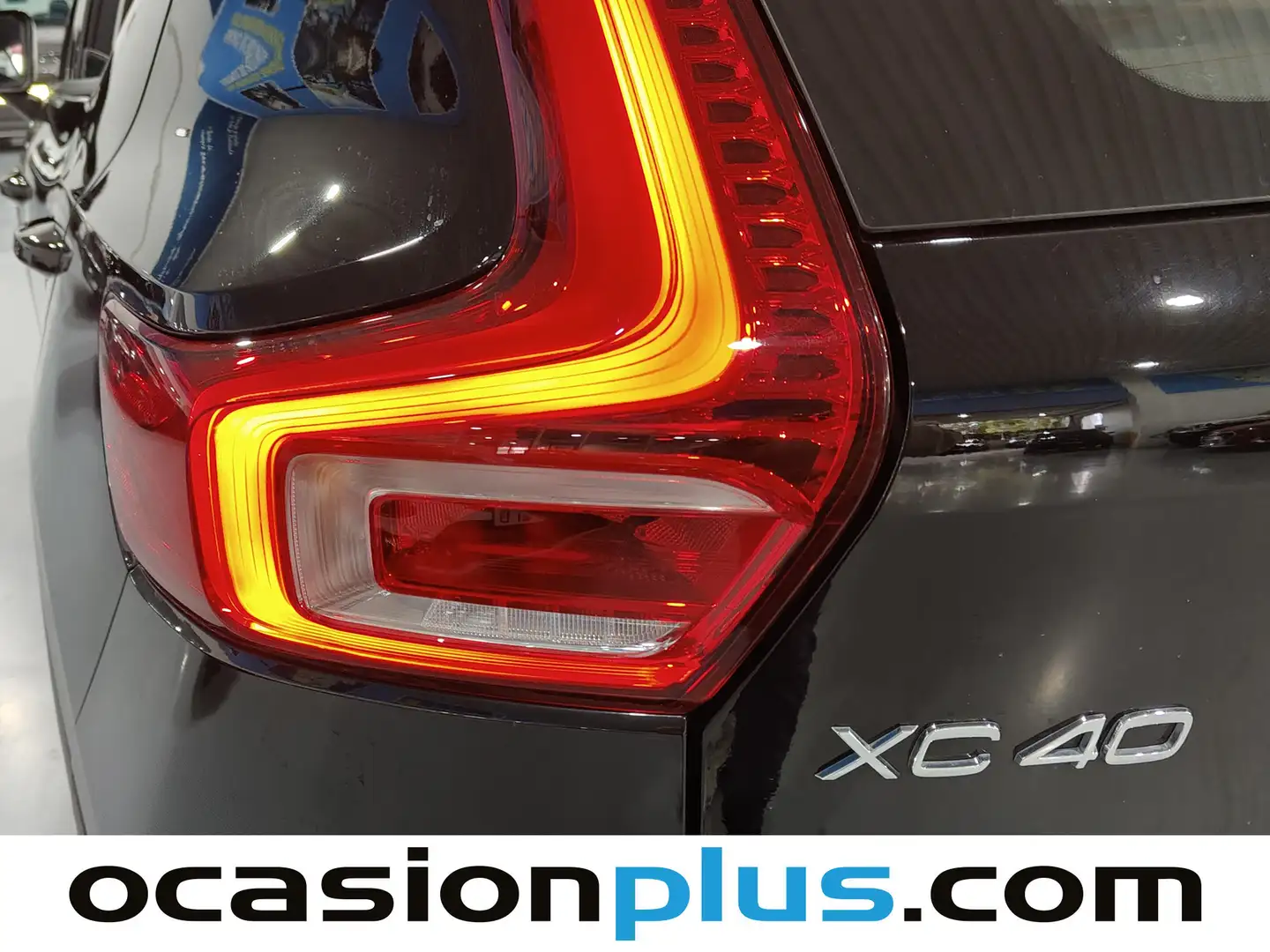 Foto Volvo XC40 Volvo XC40 T2 Momentum Core (129 CV)