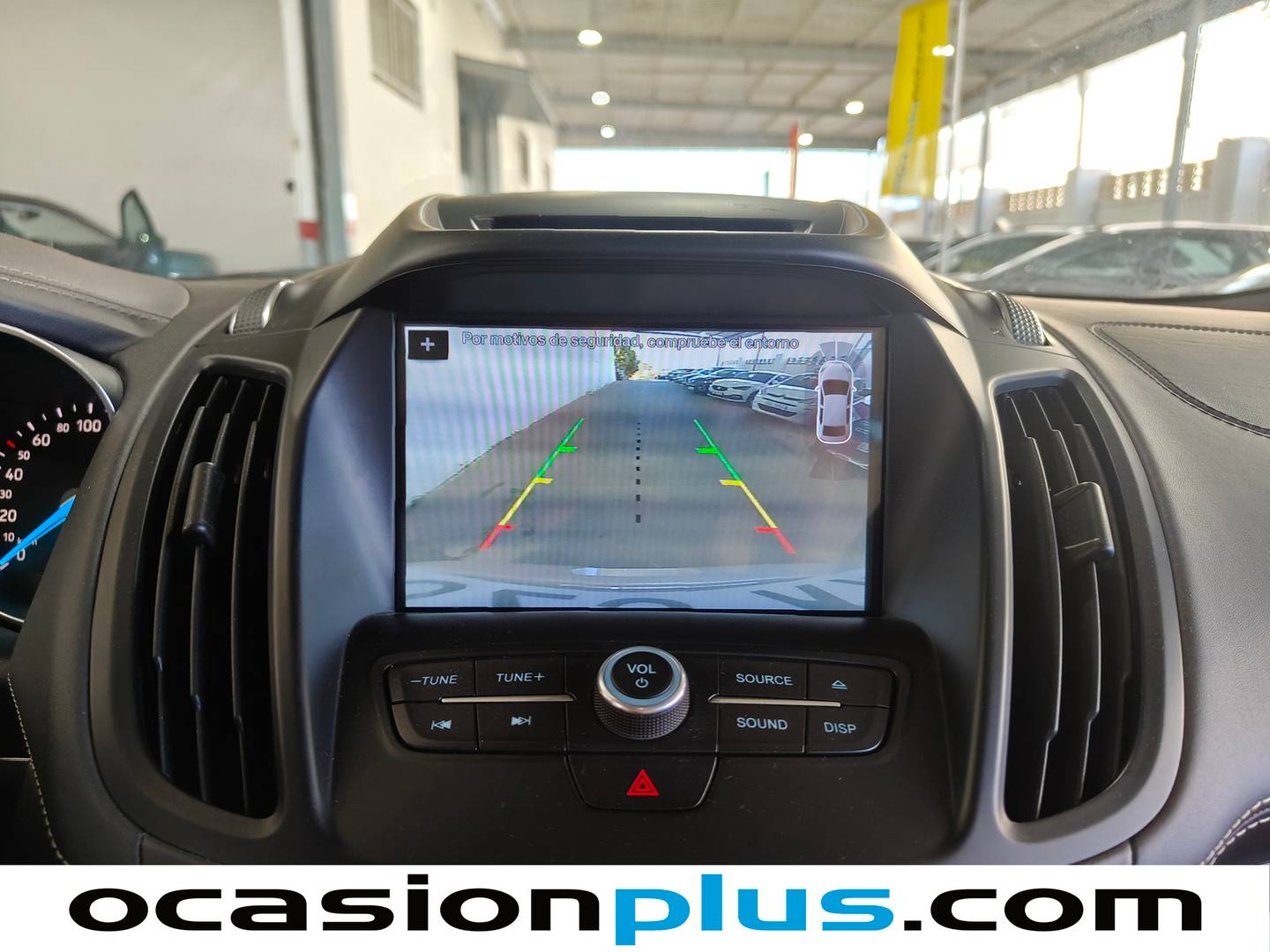 Extras y acabados del Ford Kuga Ford Kuga 2.0 TDCI S&S Vignale 4x4 Powershift (180 CV)