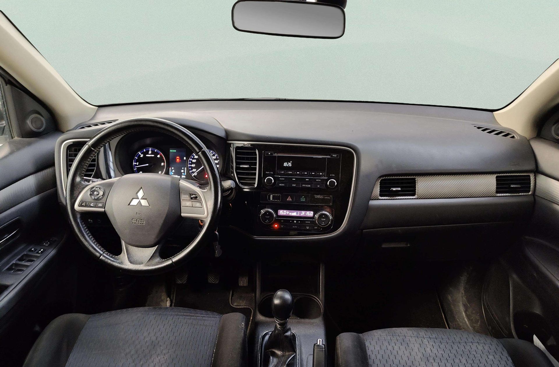 Mitsubishi Outlander 220 DI-D Challenge 2WD - foto 6