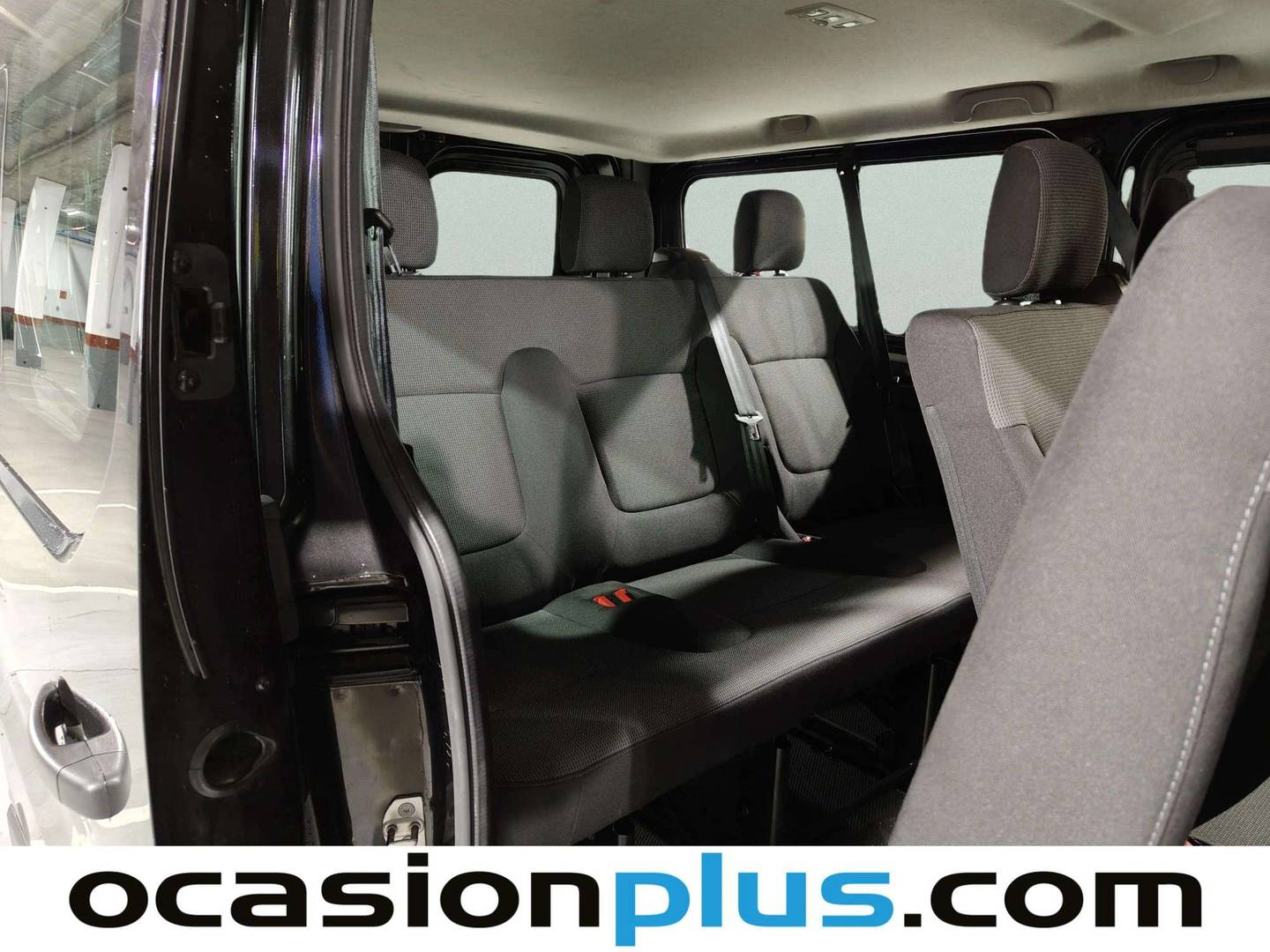 Foto asientos delanteros Nissan Primastar Nissan Primastar 2.0 dCi L2H1 Go (150 CV) 9 Plazas