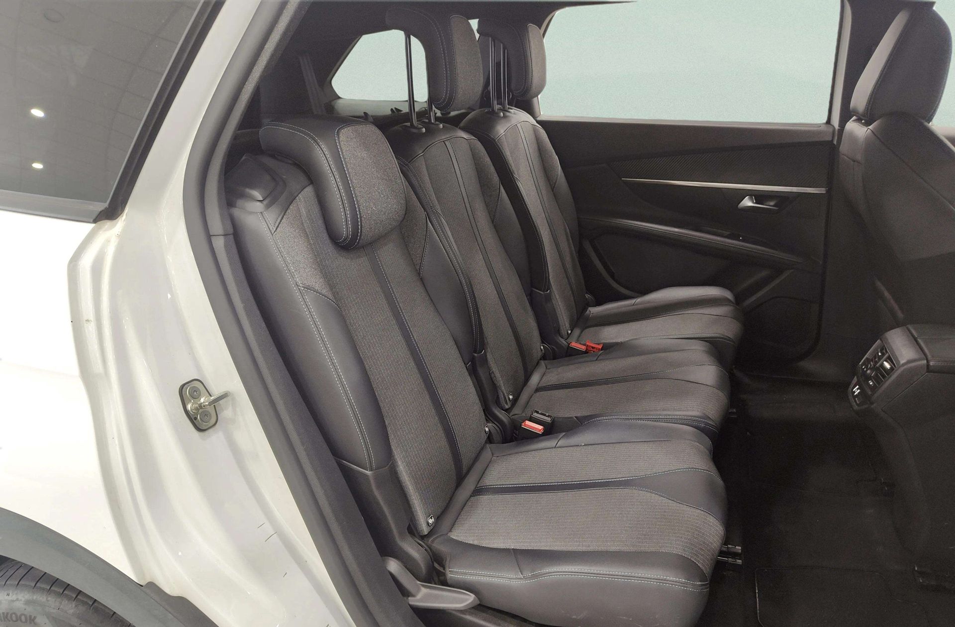 Peugeot 5008 PureTech 130 Allure Pack 7 plazas - foto 21