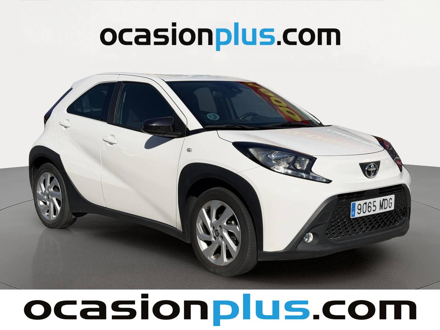 Foto delantera Toyota Aygo X Cross Toyota Aygo X Cross 1.0 VVT-I Play (72 CV) derecha