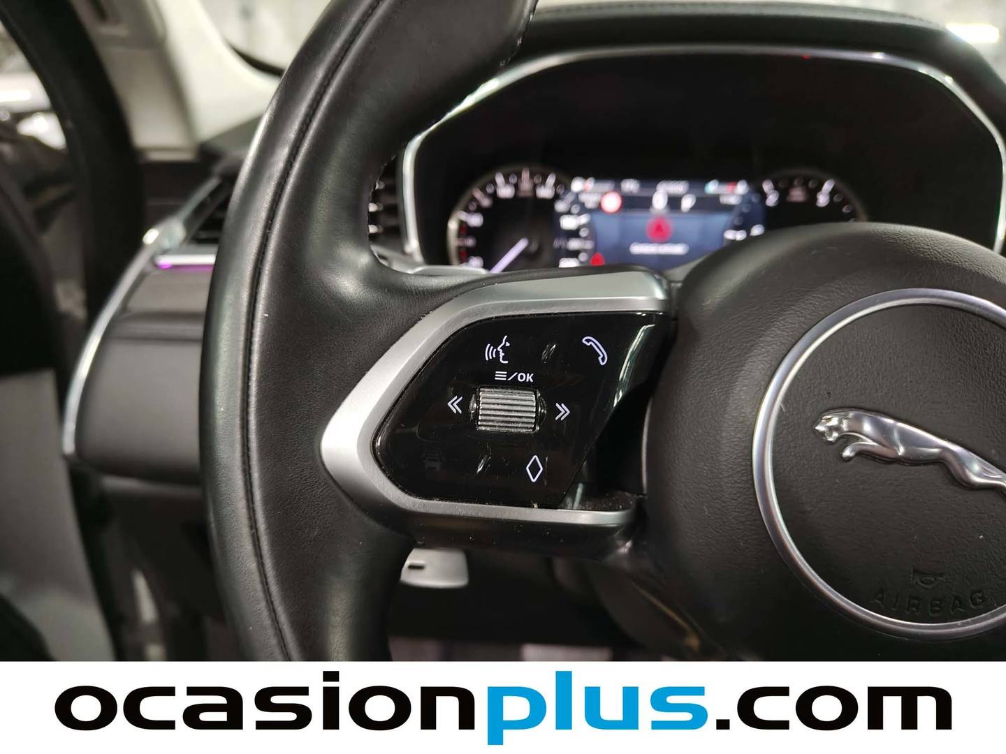 Foto Jaguar F-Pace Jaguar F-PACE 2.0D I4 MHEV Standard S AWD Auto  (204 CV)