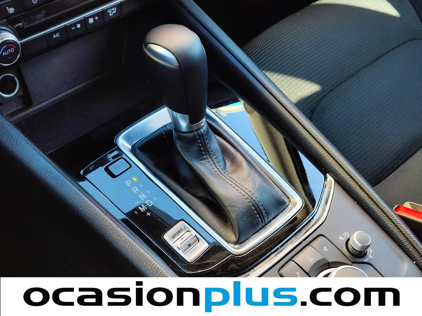 Foto Mazda CX-5 Mazda CX-5 2.0 MHEV Center-Line Plus AT (165 CV)