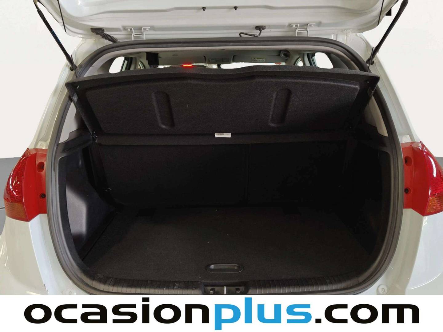 Fotos maletero KIA Venga KIA Venga 1.4 CVVT Tech (90 CV)