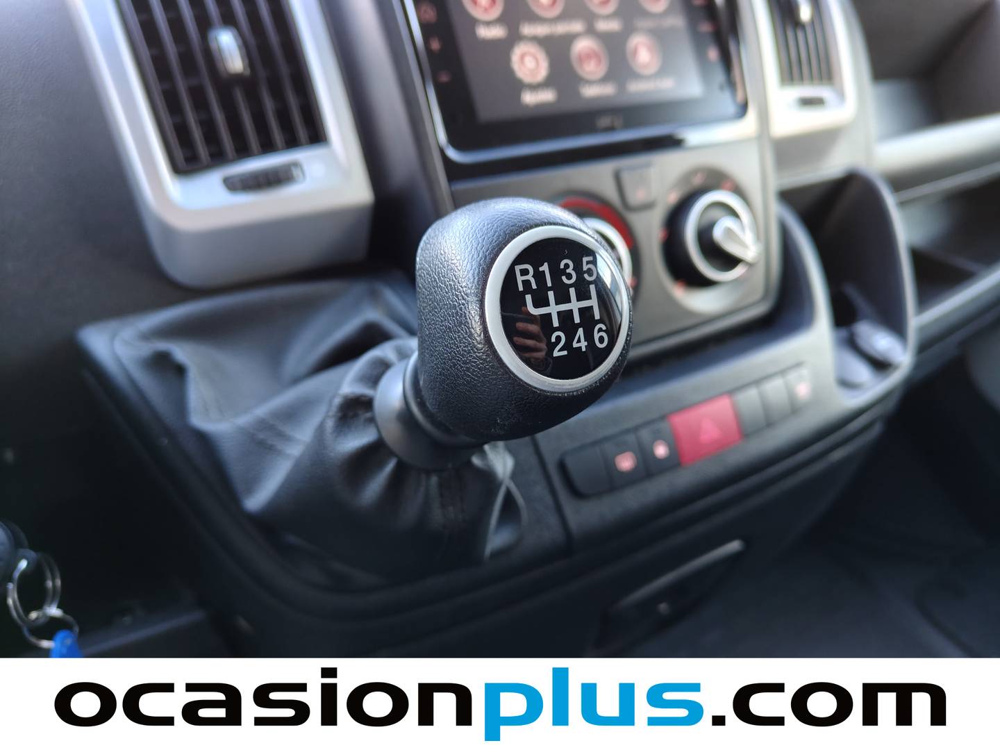 Foto Peugeot Boxer Peugeot Boxer Furgon BlueHDi 140 S&S 335 L3H2 (140 CV)