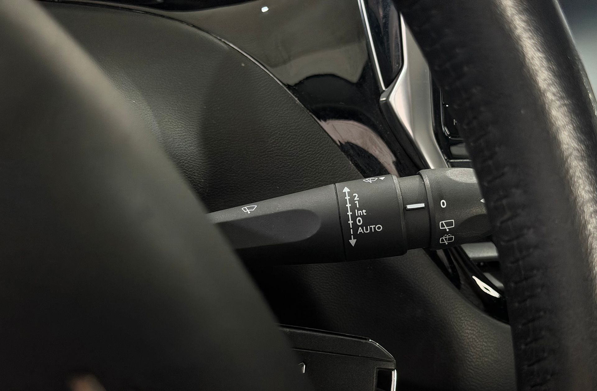 Peugeot 208 PureTech Signature - foto 26