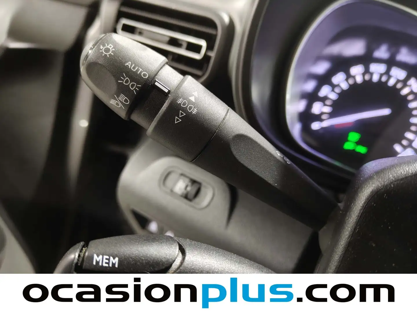 Foto Citroën Berlingo Citroen Berlingo BlueHDi 100 S&S Talla M Shine (102 CV)