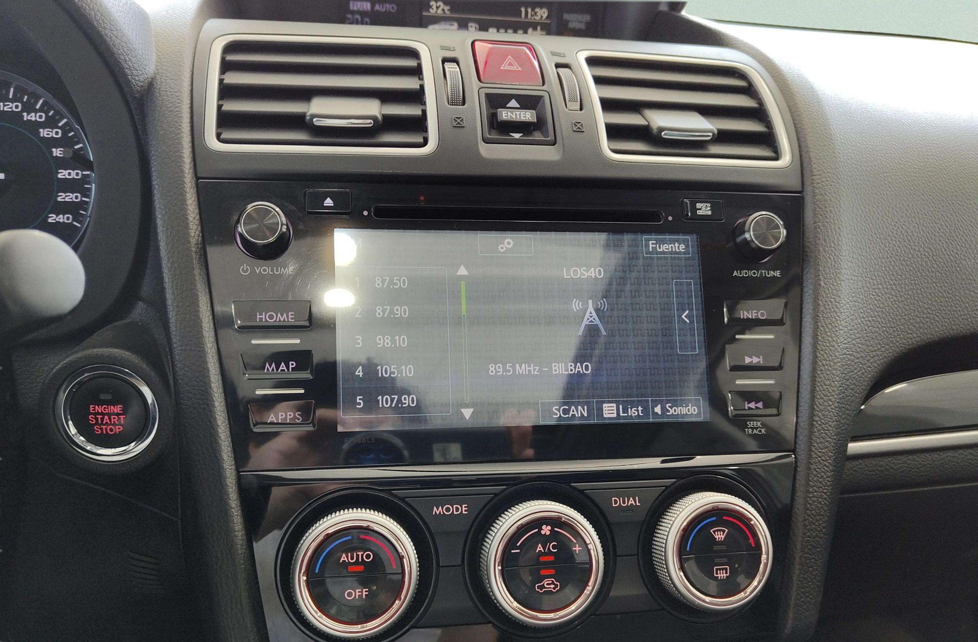Subaru Forester 2.0 TD Executive Plus Lineartronic - foto 37