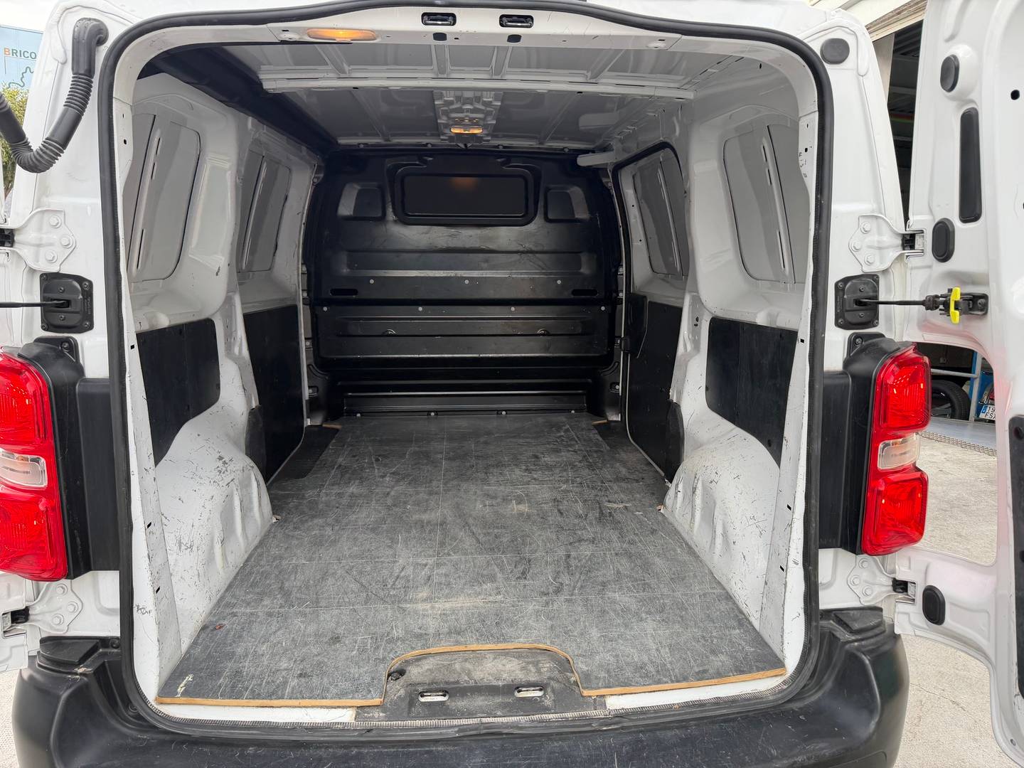 Foto Citroën Jumpy Citroen Jumpy BlueHDI 120 Talla M Control (120 CV)