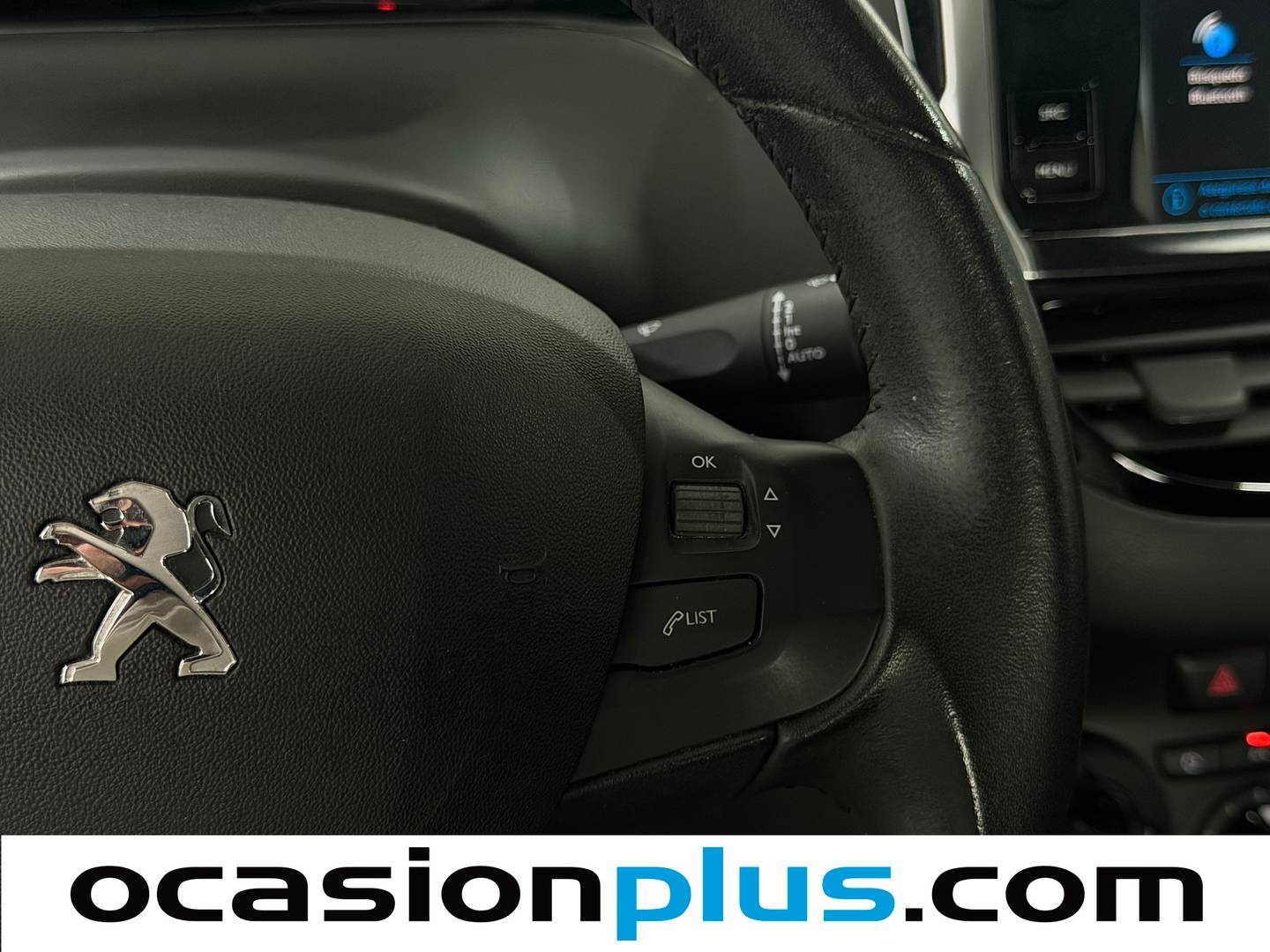Peugeot 208 Peugeot 208 PureTech Signature (82 CV) de ocasión