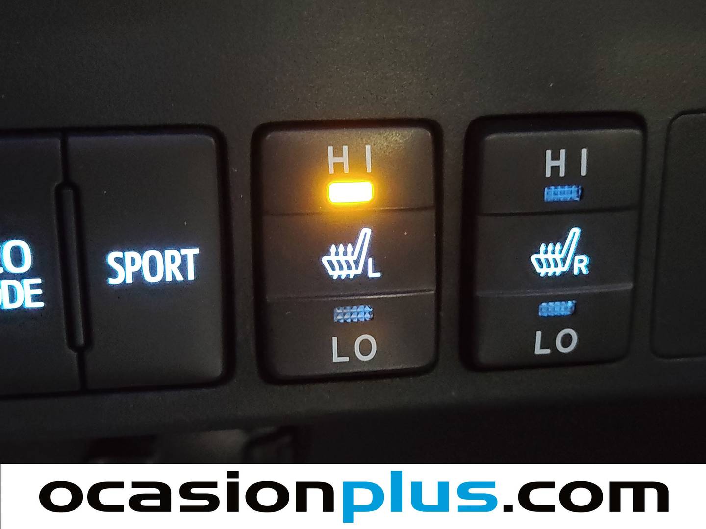 Equipamiento del Toyota Rav4 Toyota Rav4 2.5l hybrid Executive 4WD (197 CV)