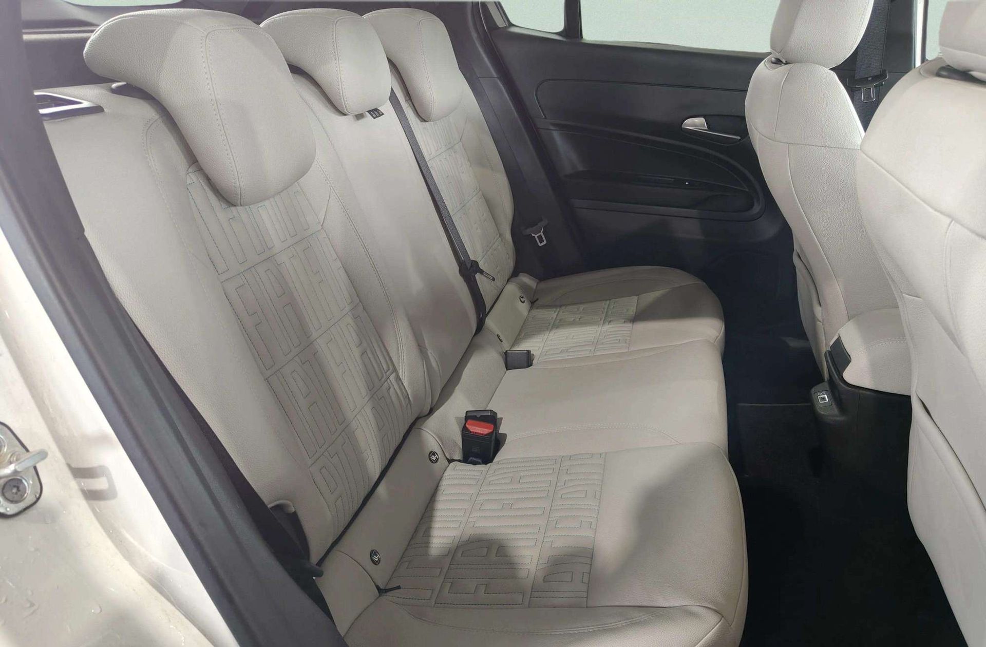 Fiat 600 1.2 MHEV La prima Ddct - foto 21