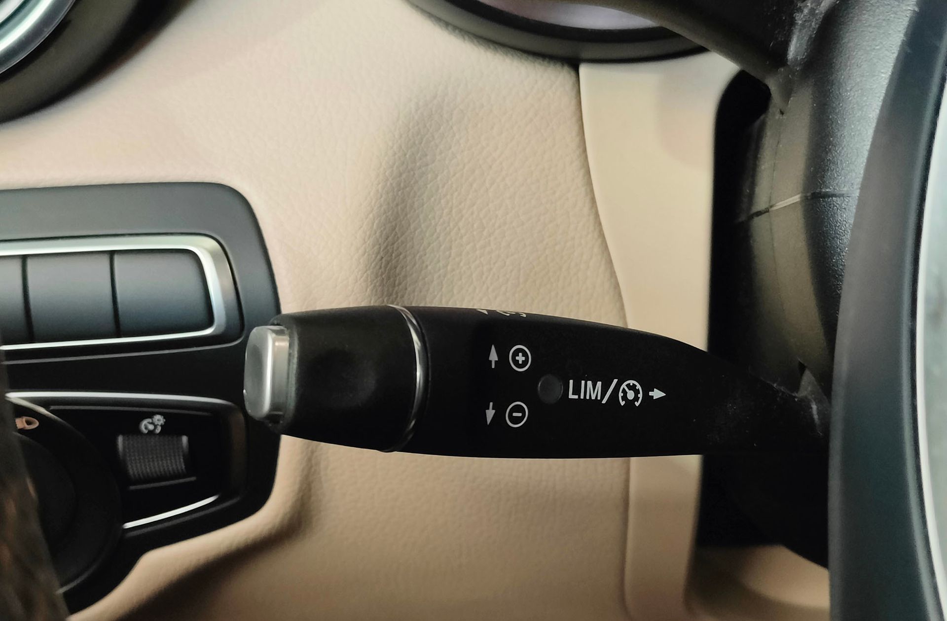 Mercedes-Benz GLC 250 4Matic Pack AMG - foto 29