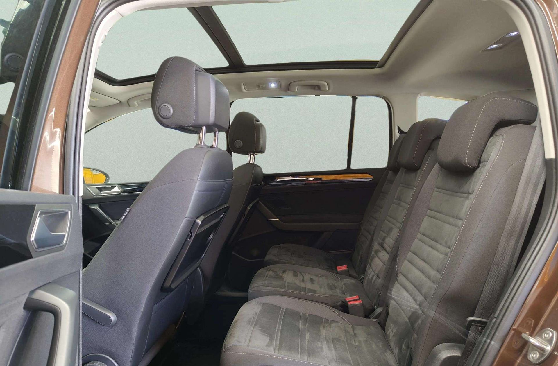 Volkswagen Touran Sport 1.6 TDI BMT DSG - foto 11