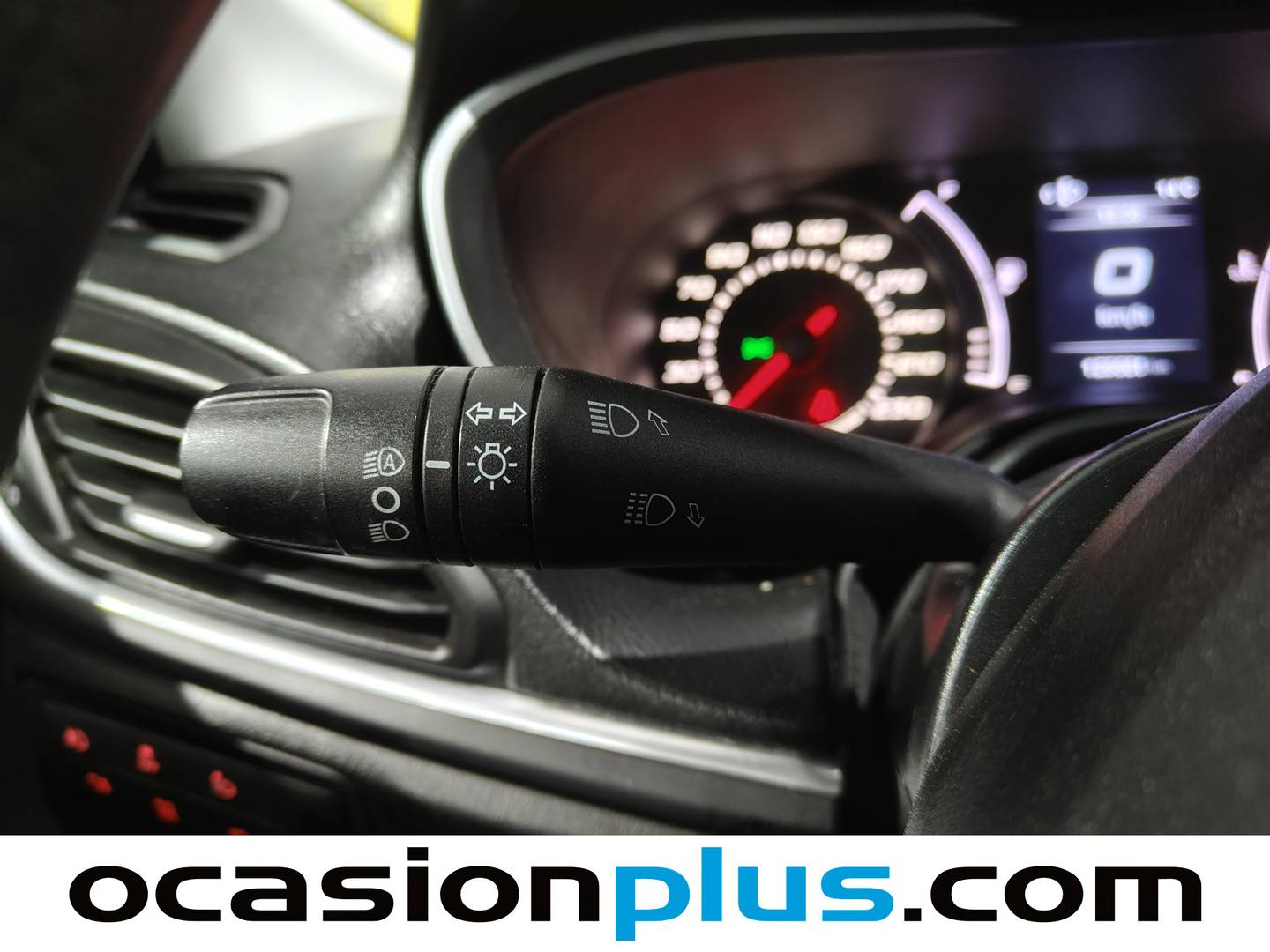 Extras del Fiat Tipo Fiat Tipo SW 1.6 Multijet Lounge II (120 CV)