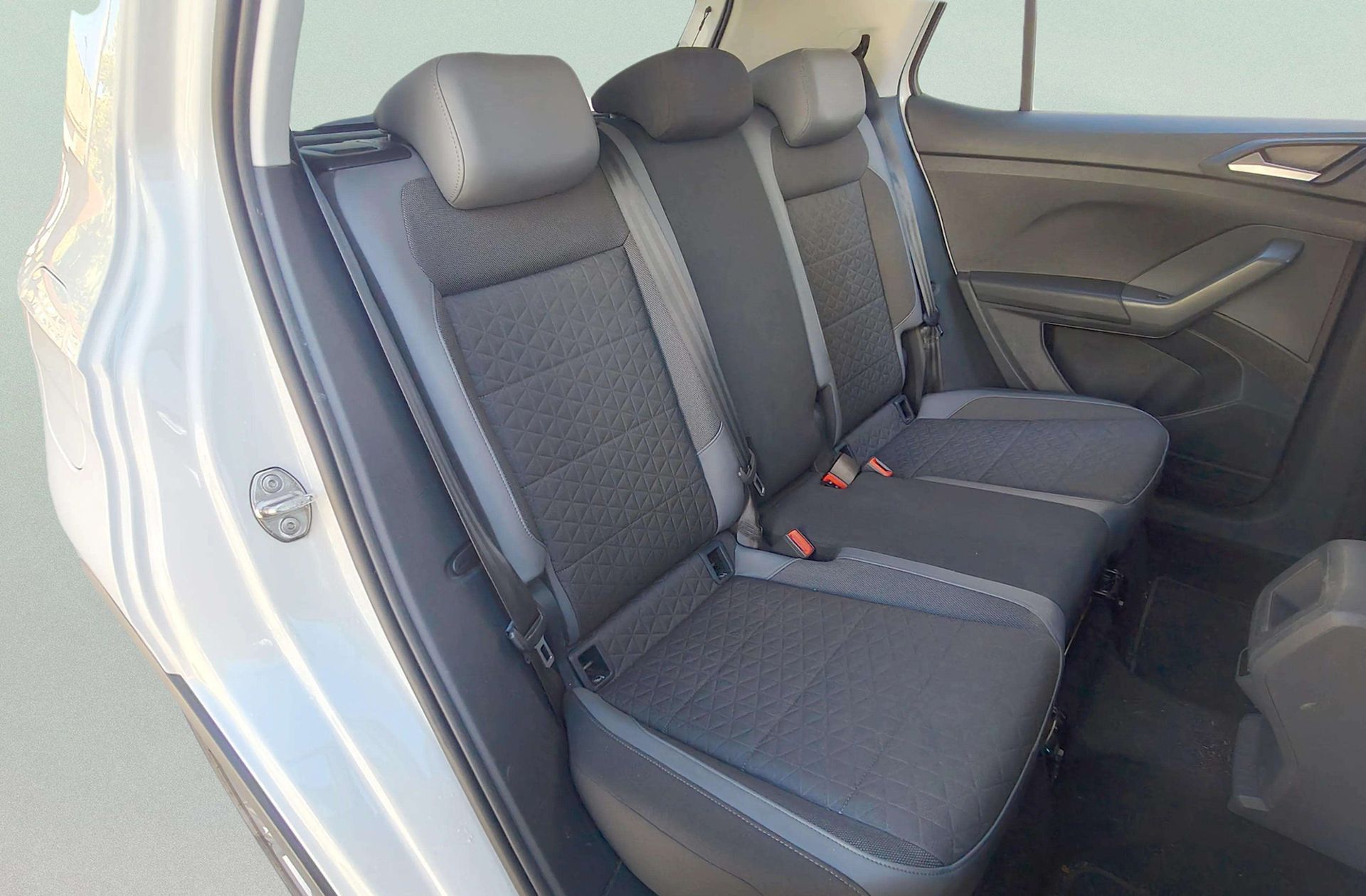 Volkswagen T-Cross Sport 1.0 TSI Pack R-Line - foto 19