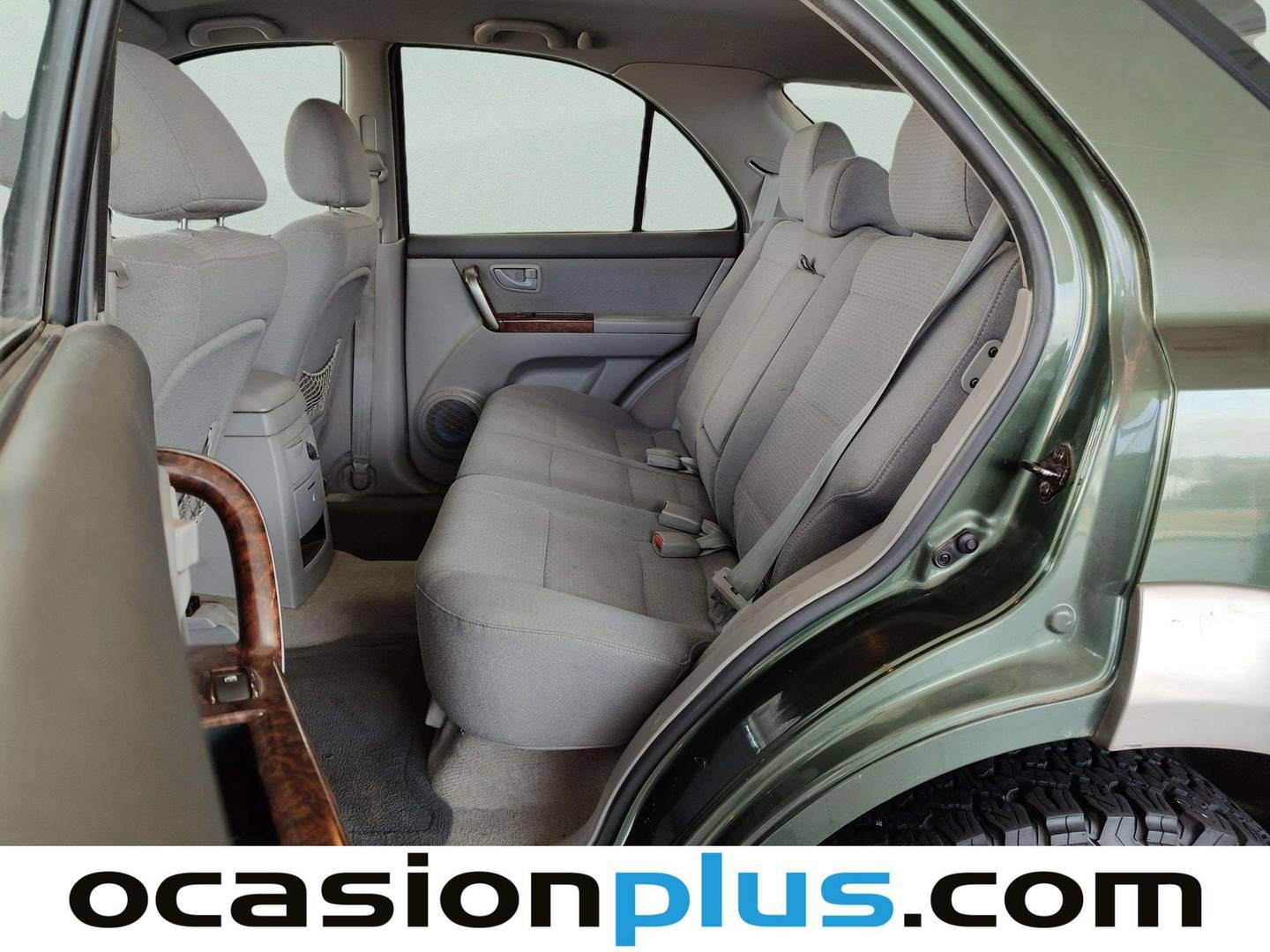 Foto asientos traseros KIA Sorento KIA Sorento 2.5 CRDi EX AWD (140 CV)