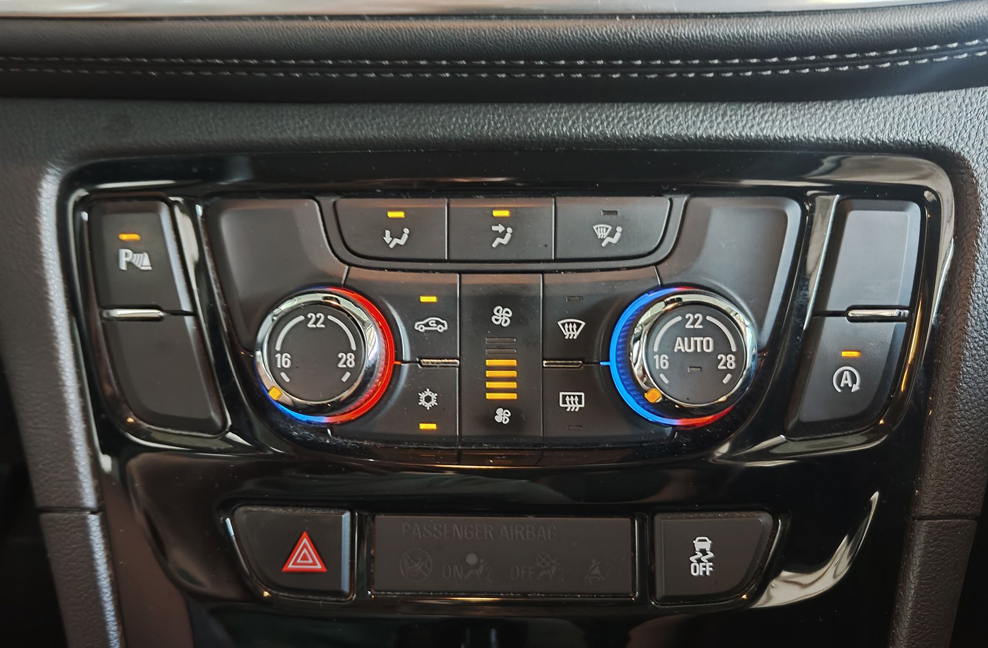 Opel Mokka 1.4 Turbo Excellence 4x2 - foto 26
