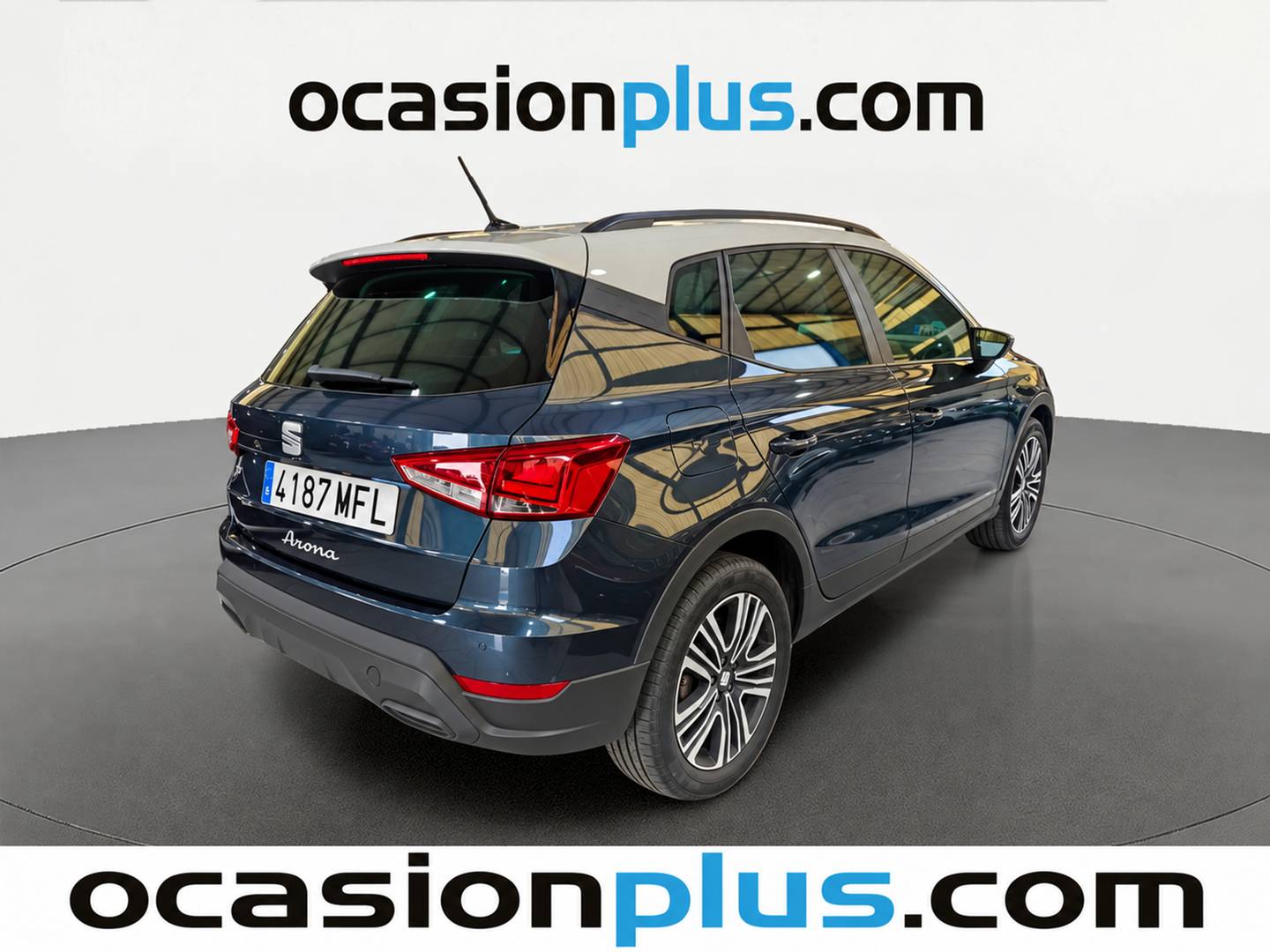 Foto trasera Seat Arona Seat Arona 1.0 TSI Style XL Edition (110 CV) derecha