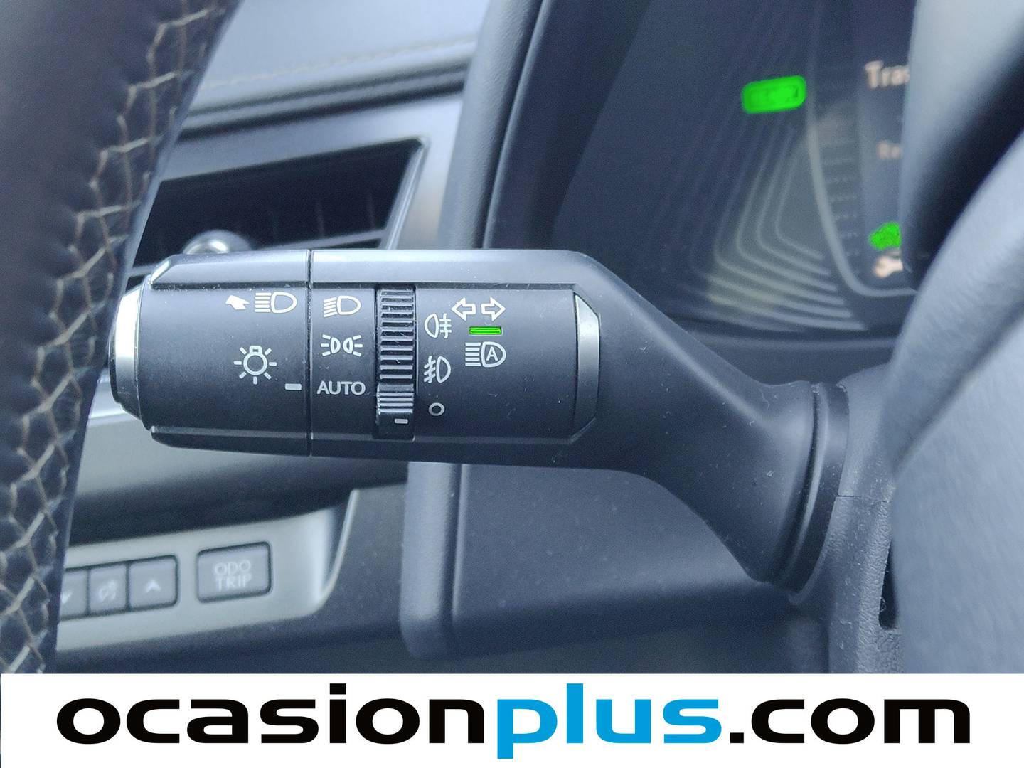 Equipamiento del Lexus UX Lexus UX 250h Executive (184 CV)