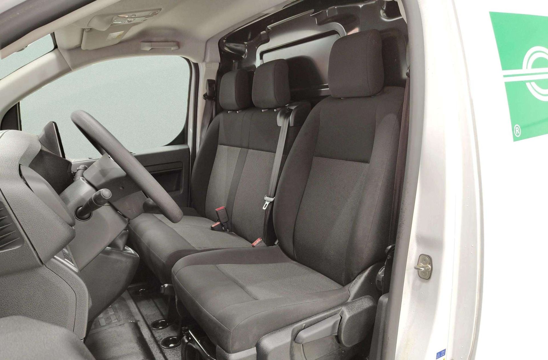 Opel Vivaro Furgon BlueHDi 120 - foto 13