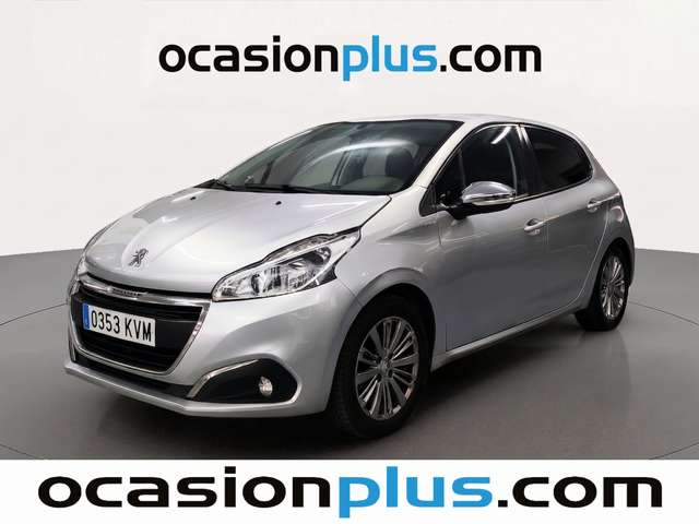 Peugeot 208 PureTech Signature (82 CV) de segunda mano