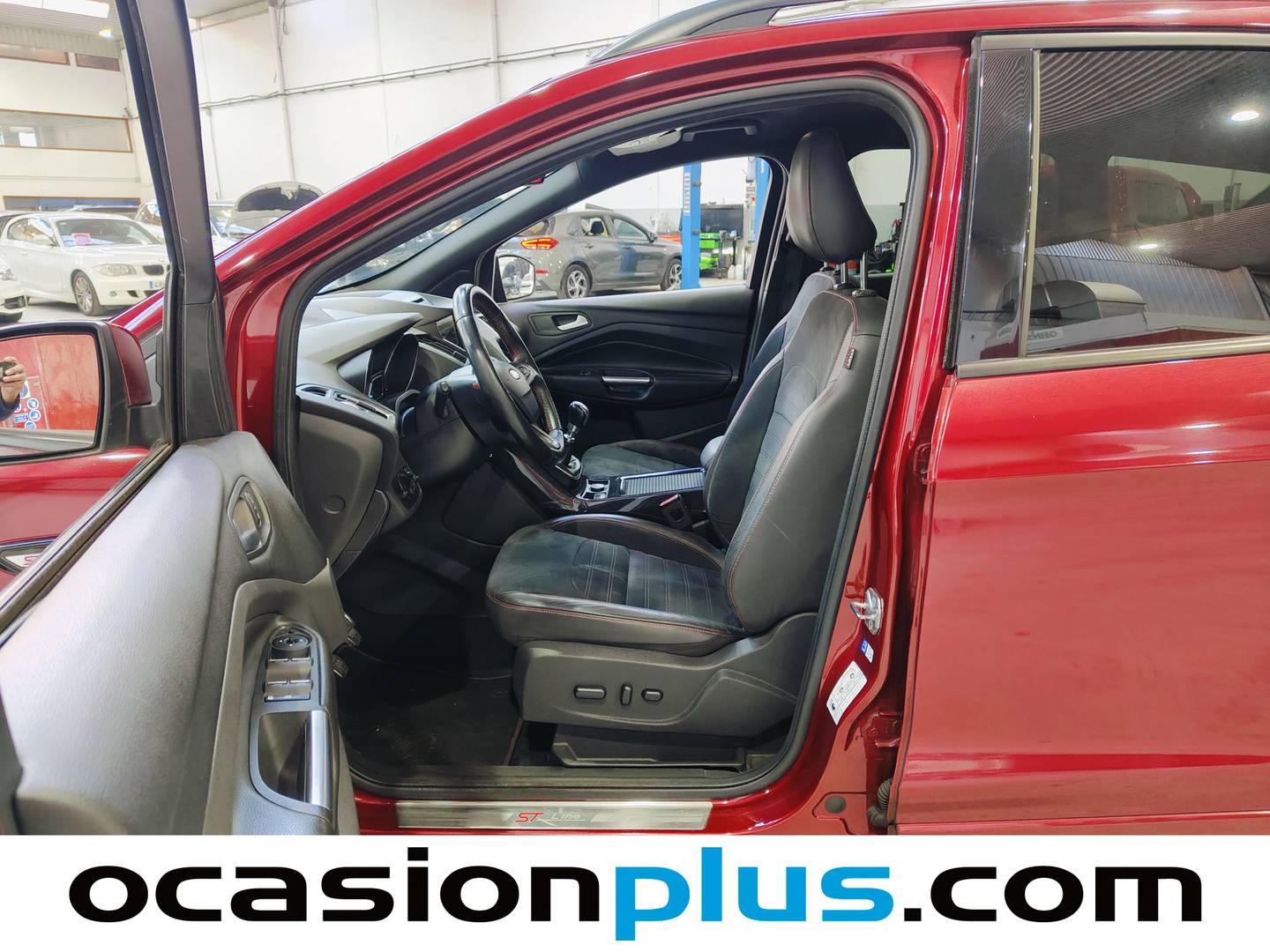 Foto asientos delanteros Ford Kuga Ford Kuga 2.0 TDCI ST-Line 4x2 (150 CV)