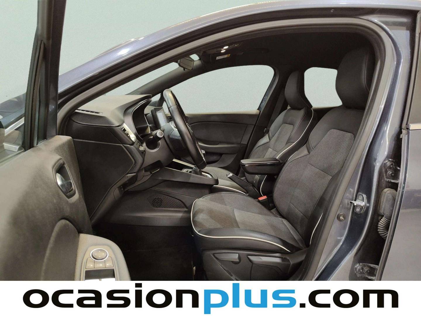 Foto asientos delanteros Renault Clio Renault Clio Zen TCe (100 CV)