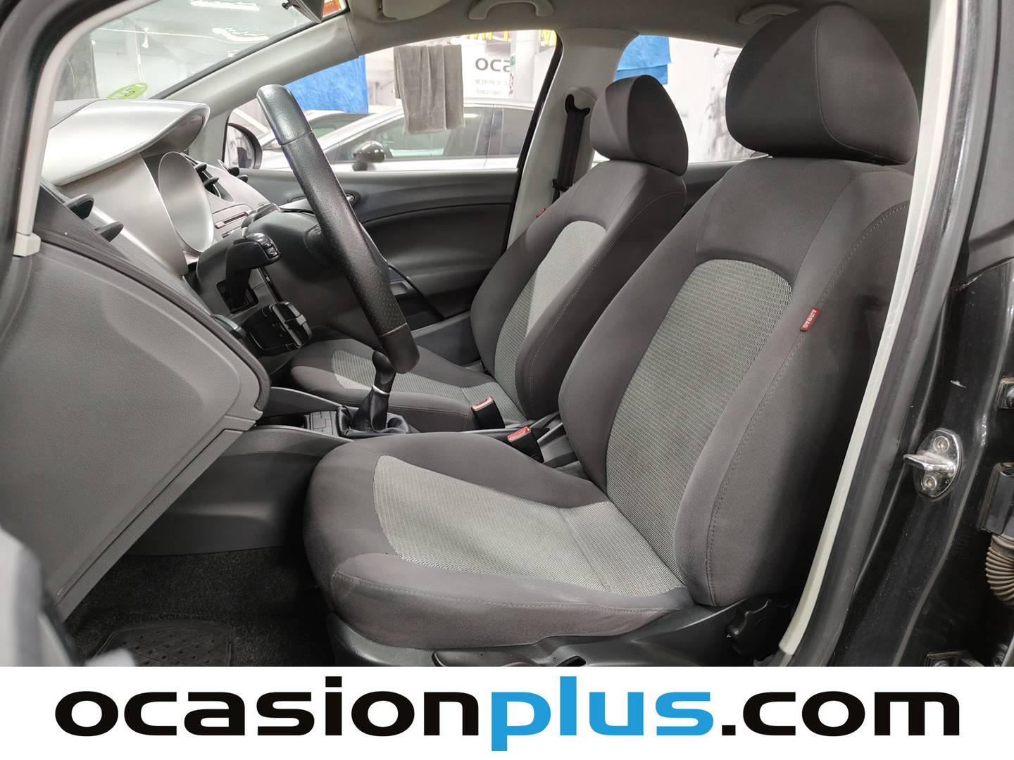 Foto asientos delanteros Seat Ibiza Seat Ibiza 1.4 16v Style (85 CV)