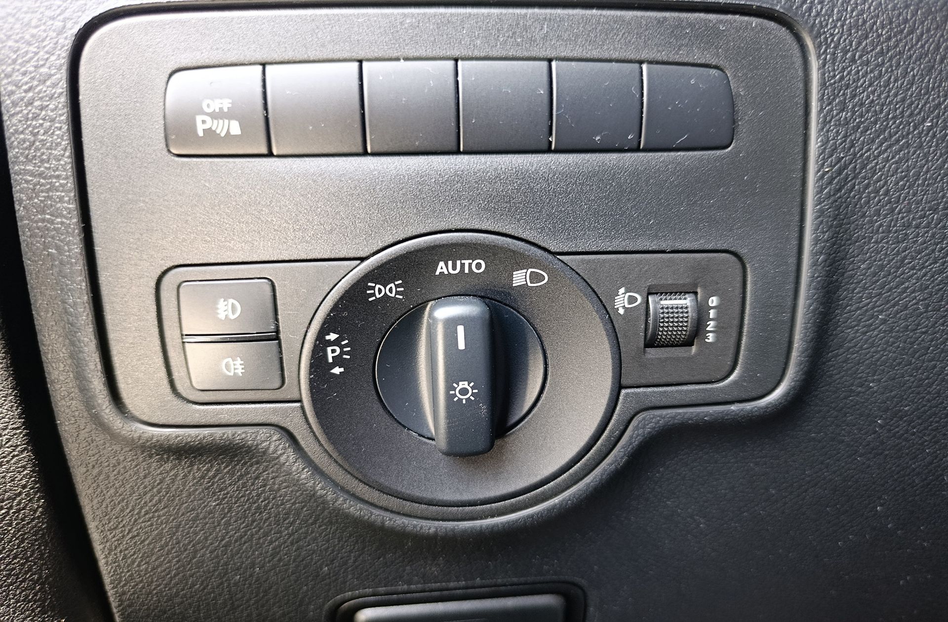 Mercedes-Benz Vito Combi 114 CDI Tourer Base Larga - foto 25