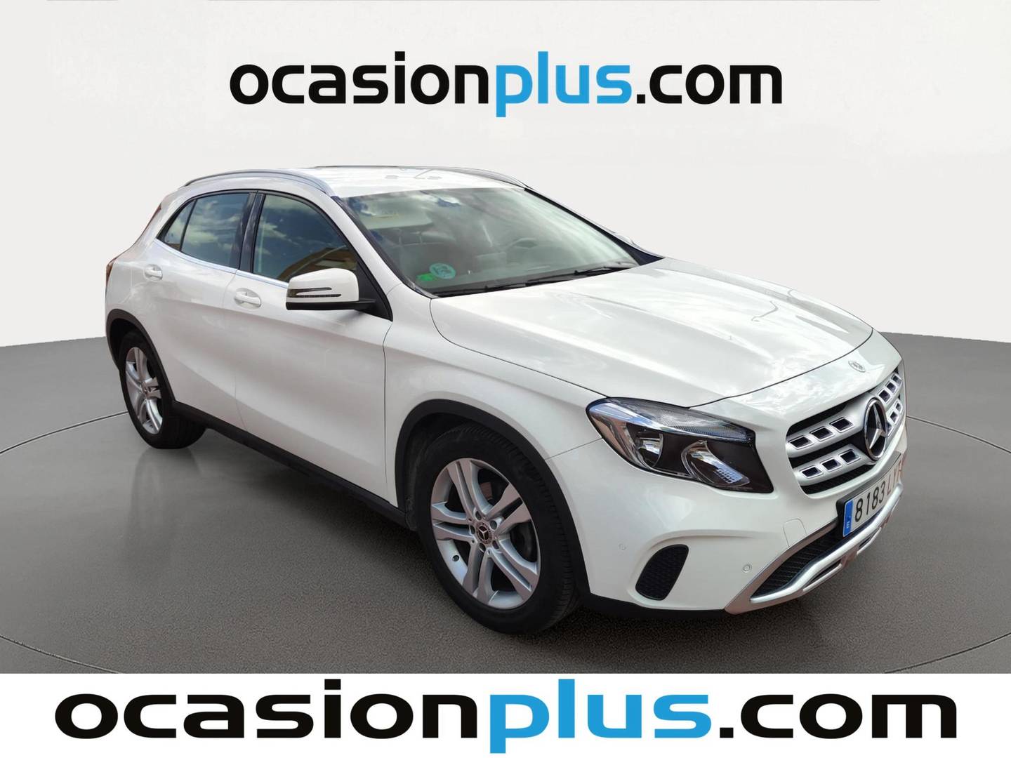 Foto delantera Mercedes GLA Mercedes GLA 180 (122 CV) derecha