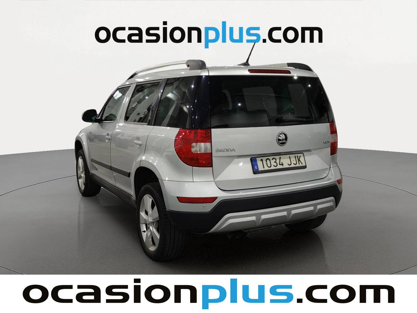 Foto trasera Skoda Yeti Skoda Yeti Outdoor 2.0 TDI AdBlue Ambition 4x2 (110 CV) izquierda