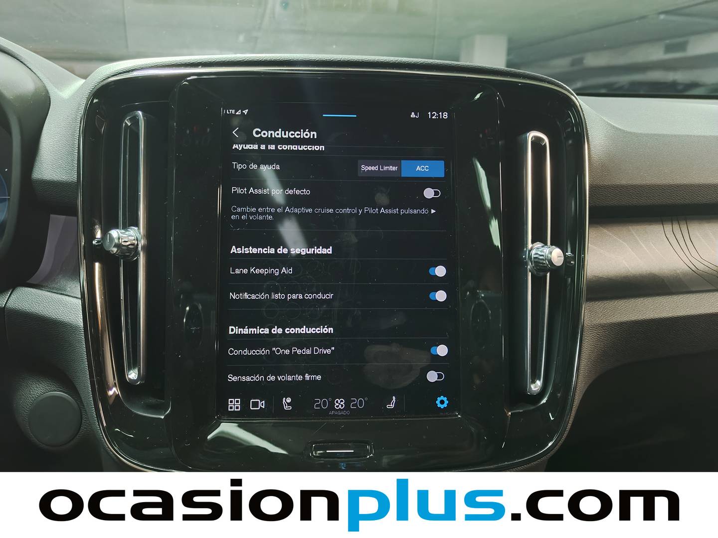 Foto Volvo C40 Volvo C40 Eléctrico Recharge Twin Ultimate AWD AT (408 CV)