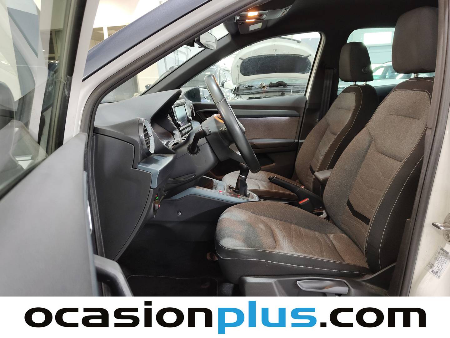 Foto asientos delanteros Seat Arona SEAT Arona 1.0 TSI S&S Xperience XM Edition  (110 CV)