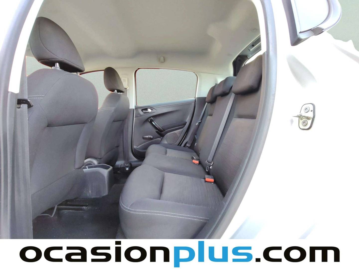 Foto asientos traseros Peugeot 208 Peugeot 208 1.4 HDi Business Line (68 CV)