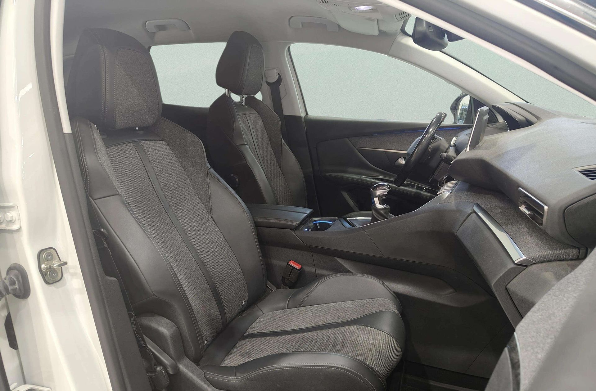 Peugeot 3008 PureTech 130 Allure - foto 17