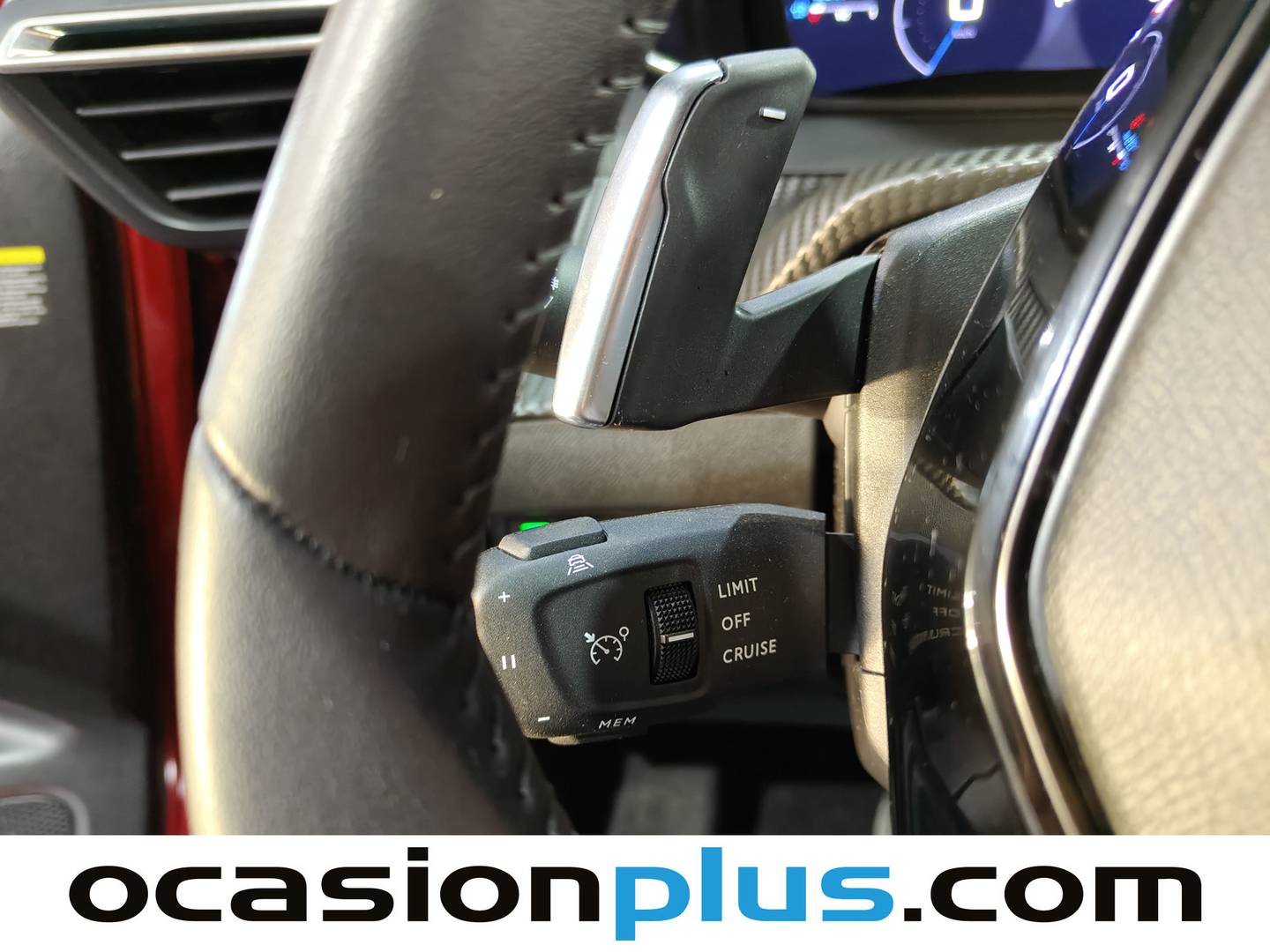 Foto Peugeot 2008 Peugeot 2008 Allure Hybrid eDCS6  (136 CV)