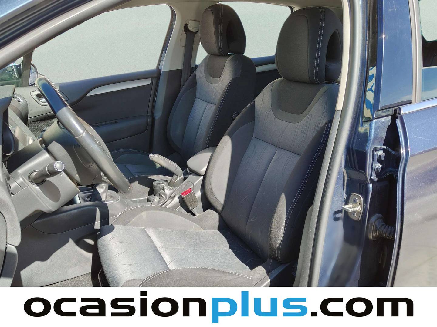 Foto asientos delanteros Citroën C4 Citroen C4 1.6 e-HDi Collection (112 CV)