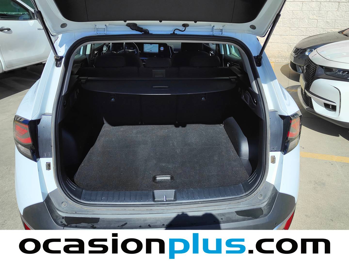 Fotos maletero KIA Sportage KIA Sportage 1.6 CRDi MHEV Business 4x2 DCT (136 CV)