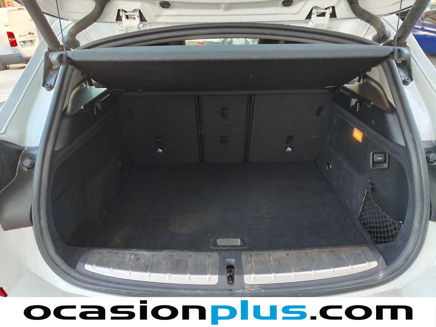 Fotos maletero BMW X2 BMW X2 sDrive18d (150 CV)